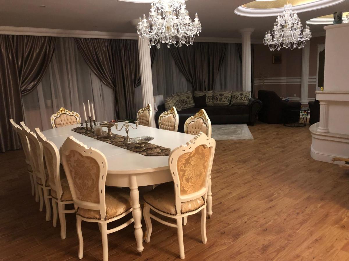 Hotel Galeria Pezinska Baba ペジノク エクステリア 写真