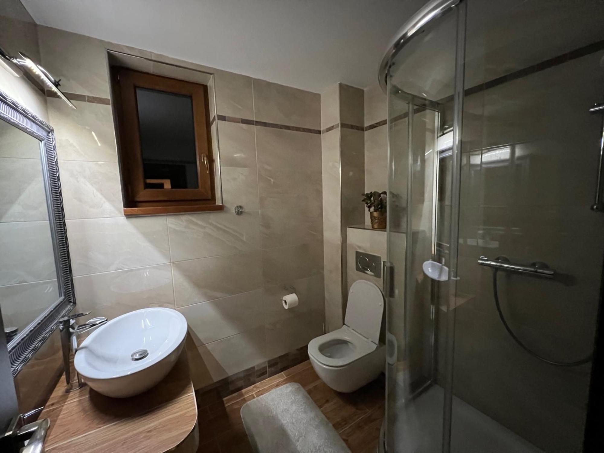Hotel Galeria Pezinska Baba ペジノク エクステリア 写真